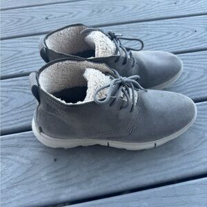 Sorel Women’s Grey Suede Waterproof Chukka Boots Fleece Lined Size 10.5